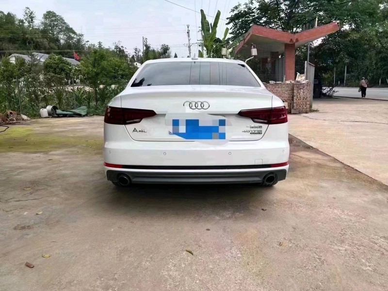 重庆17年奥迪A4L8