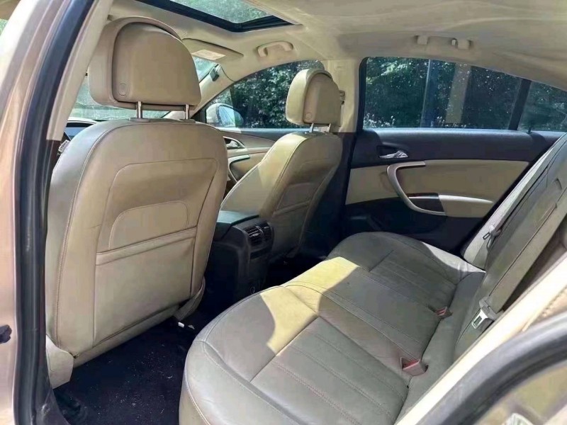 徐州10年别克君威3