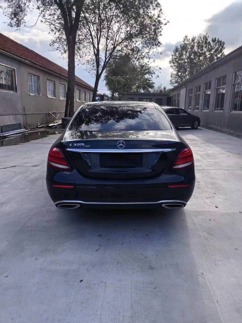 东营19年奔驰E5