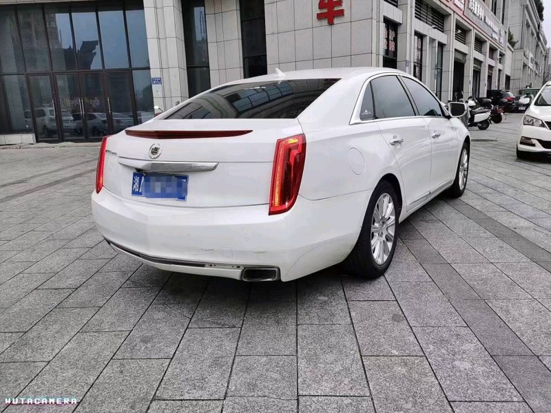 衡阳13年凯迪拉克XTS7