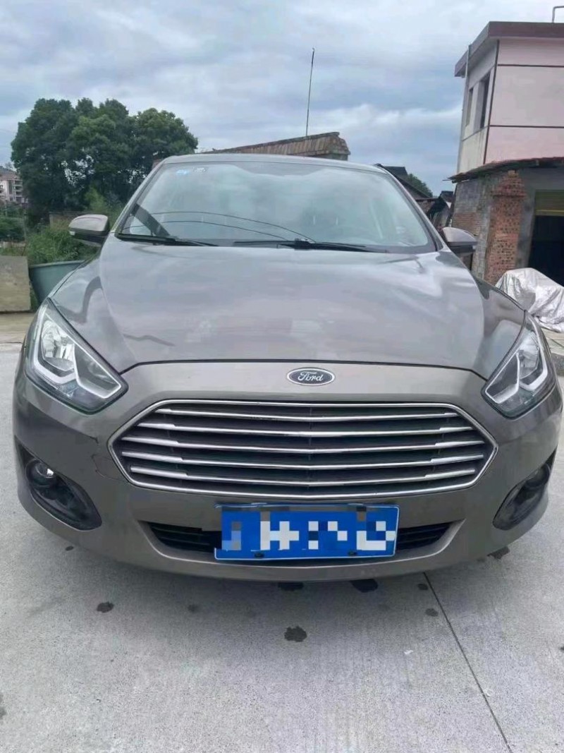 衡阳17年福特福睿斯1