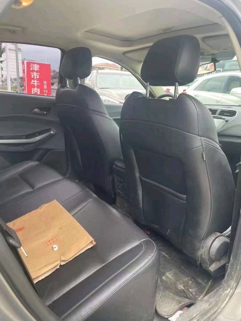 衡阳17年福特福睿斯4