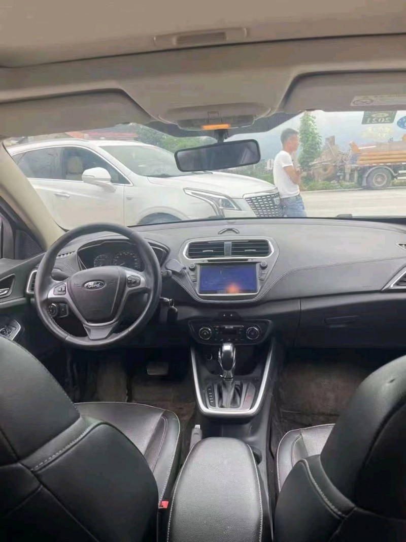 衡阳17年福特福睿斯8