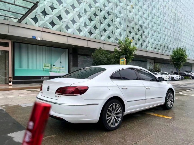 宜昌17年大众CC8