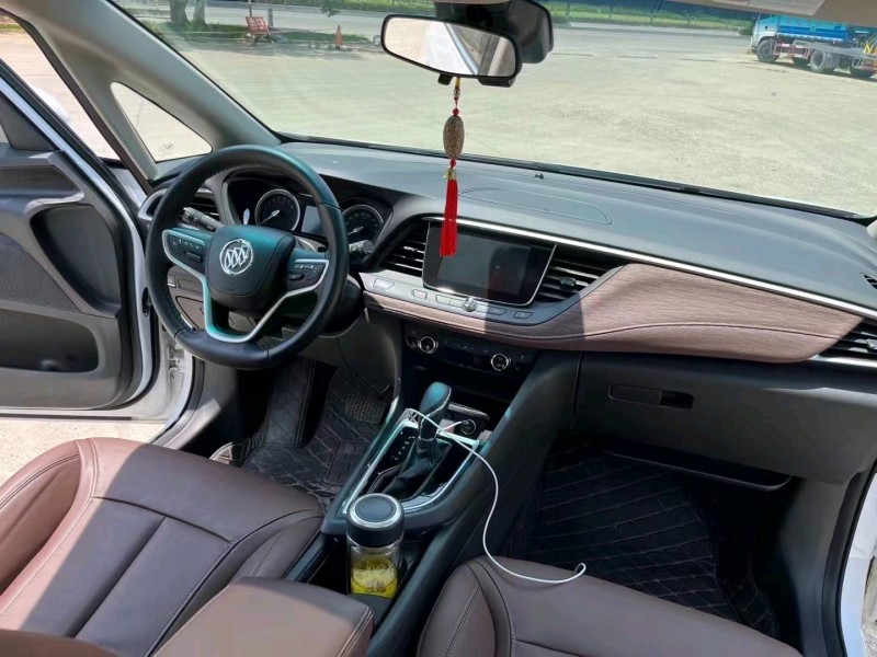 枣庄21年别克GL65