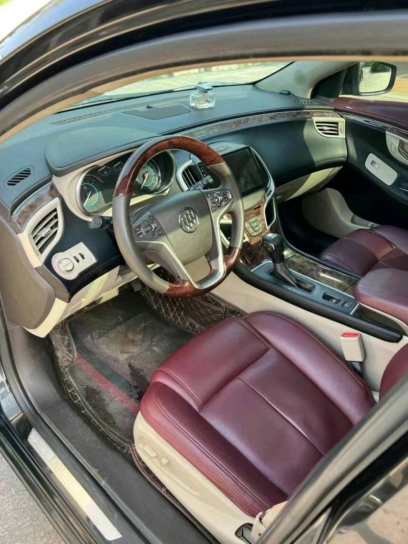 邢台15年别克君越4