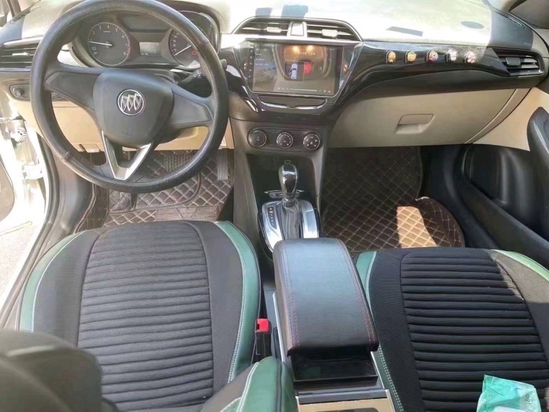 廊坊21年别克凯越5