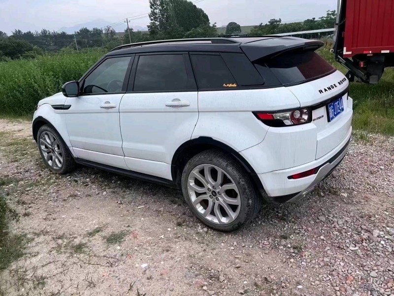 湖州13年路虎极光6