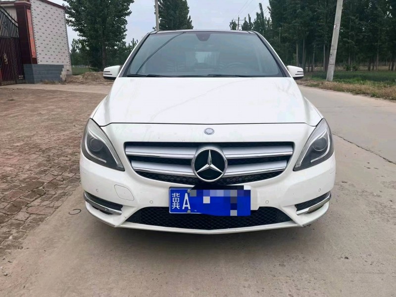 石家庄13年奔驰B1