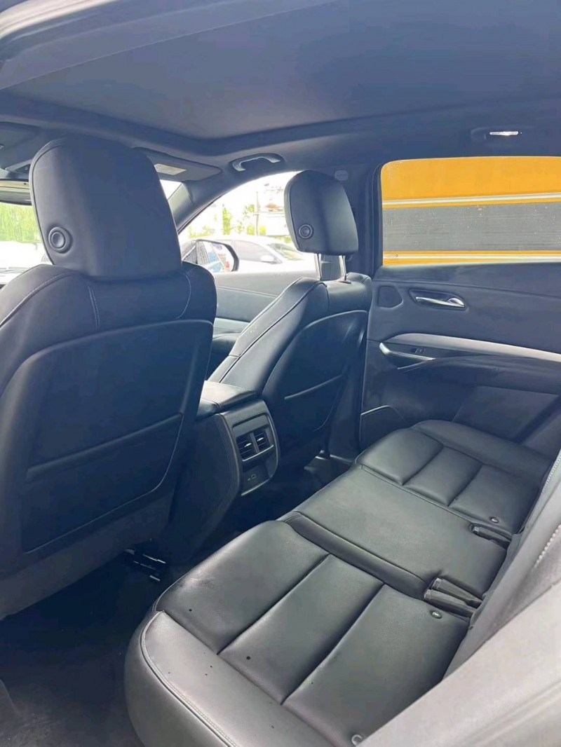 保定19年凯迪拉克XT44