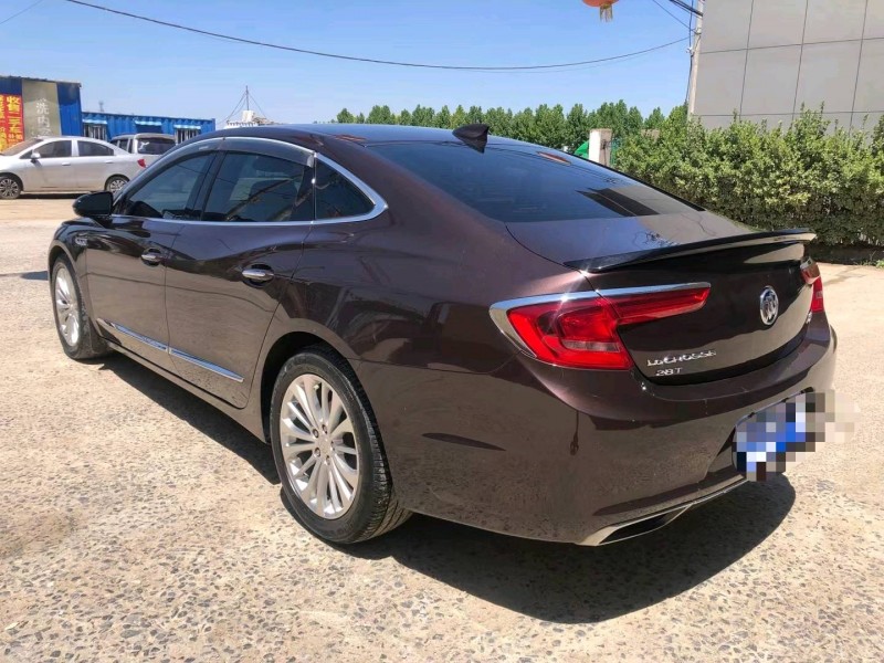 保定19年别克君越8