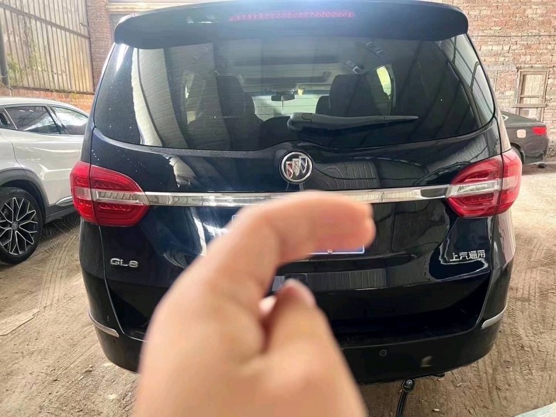 重庆16年别克GL83
