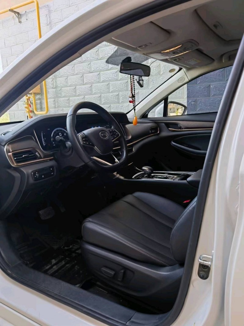 保定22年传祺GA64