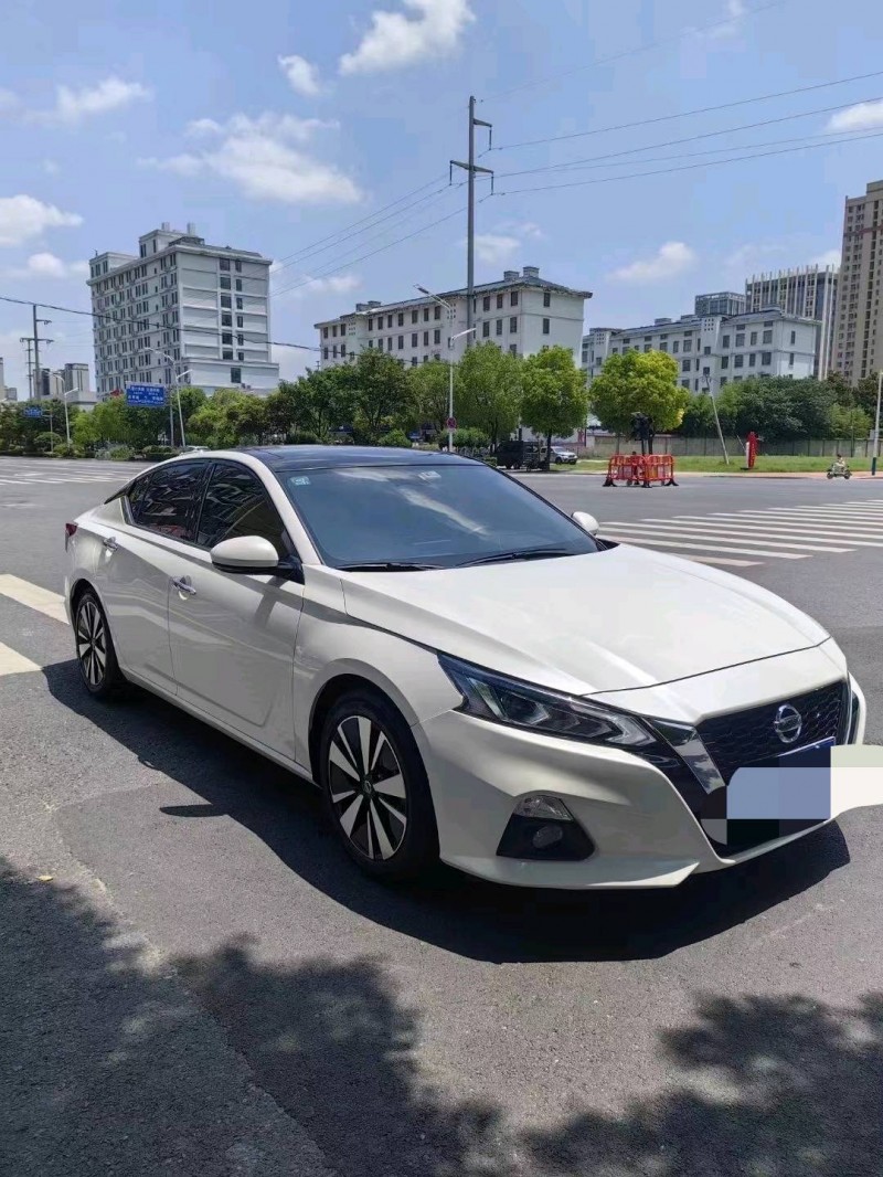 淮南21年日产天籁3