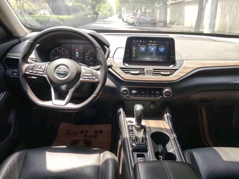 淮南21年日产天籁8