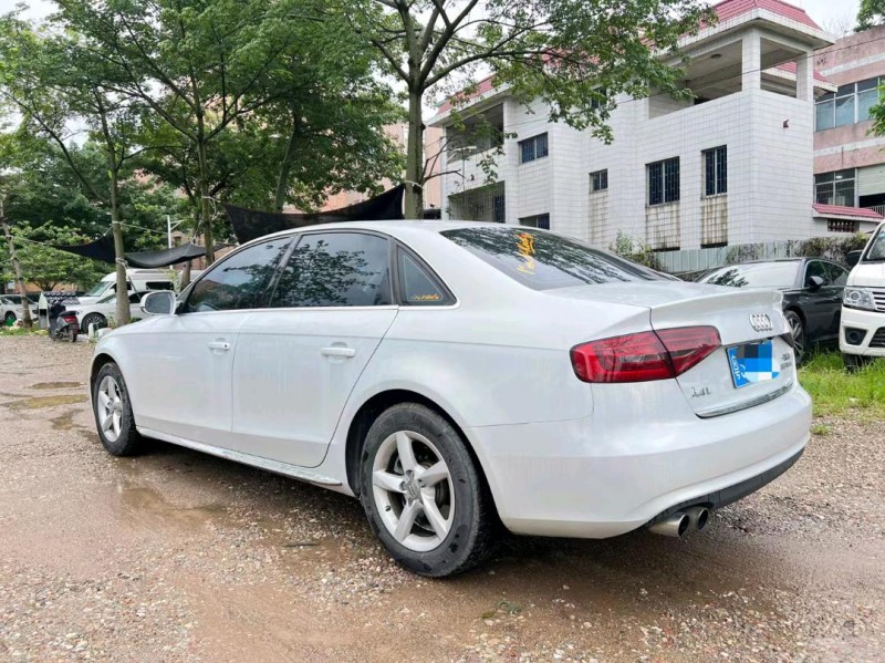 东莞14年奥迪A4L8