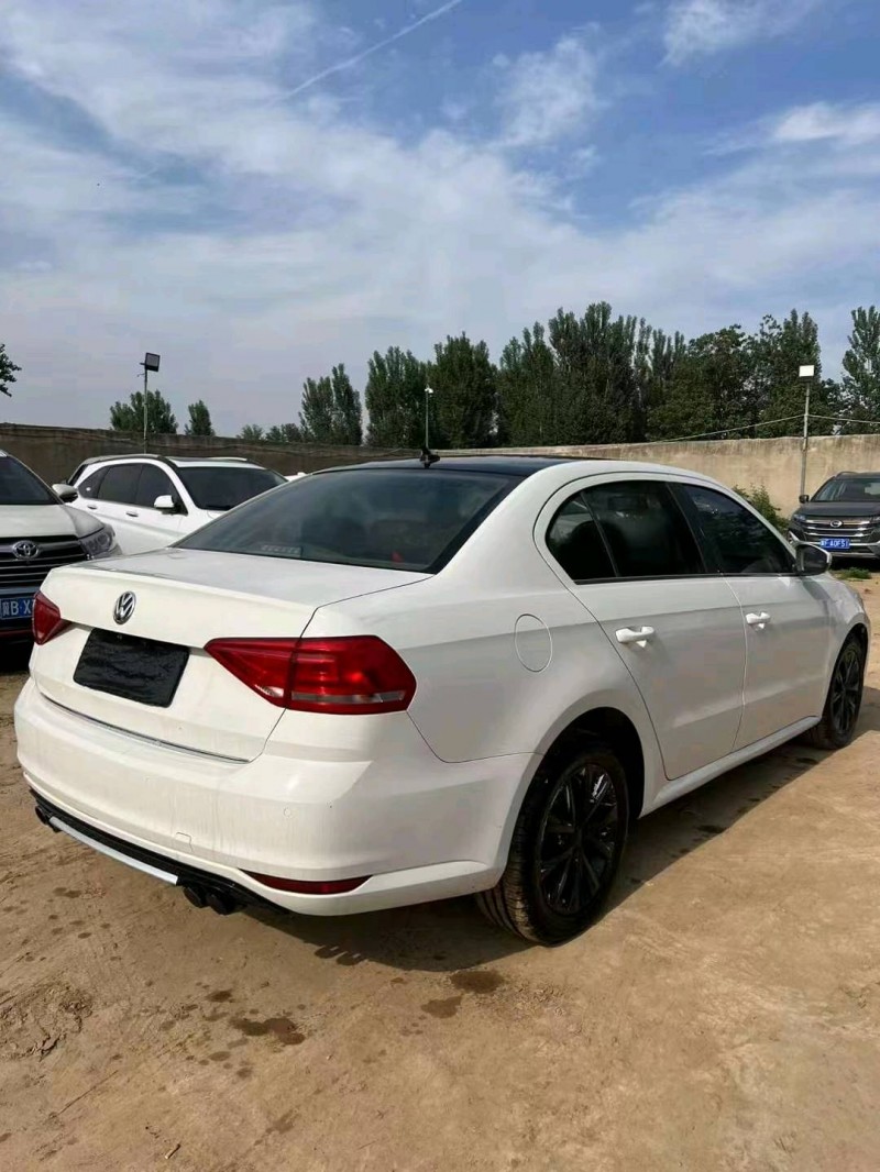 安阳17年大众朗逸4