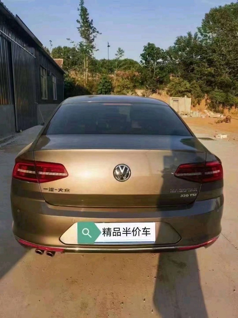 济南17年大众迈腾8