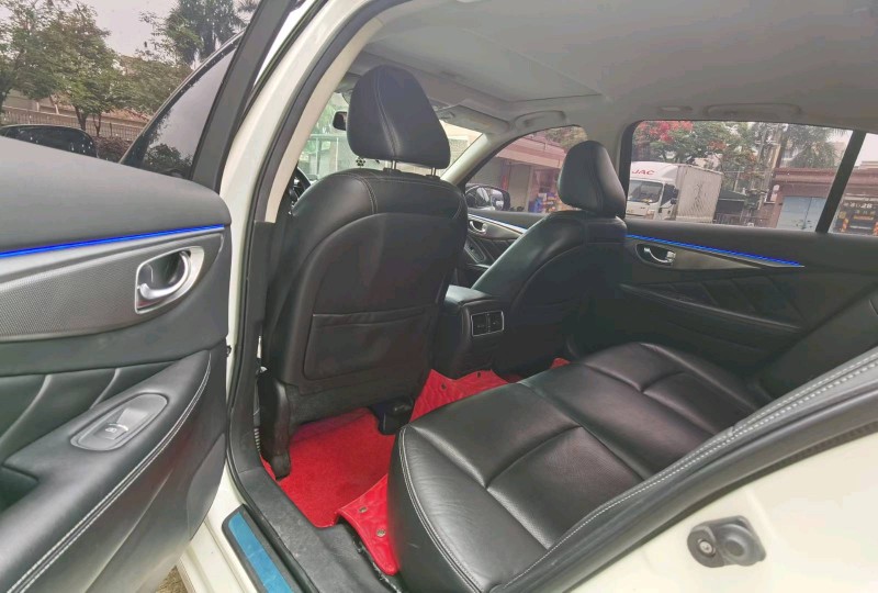 东莞19年英菲尼迪Q50L6