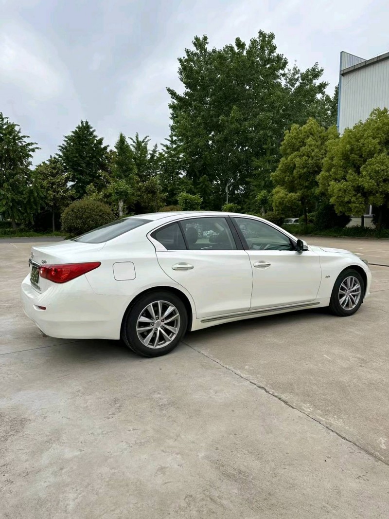 盐城15年英菲尼迪Q50L7