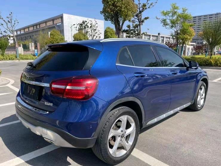 盐城19年奔驰GLA7