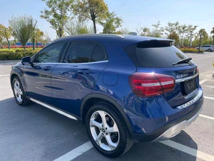 盐城19年奔驰GLA8