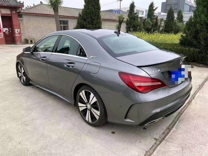 枣庄17年奔驰CLA6