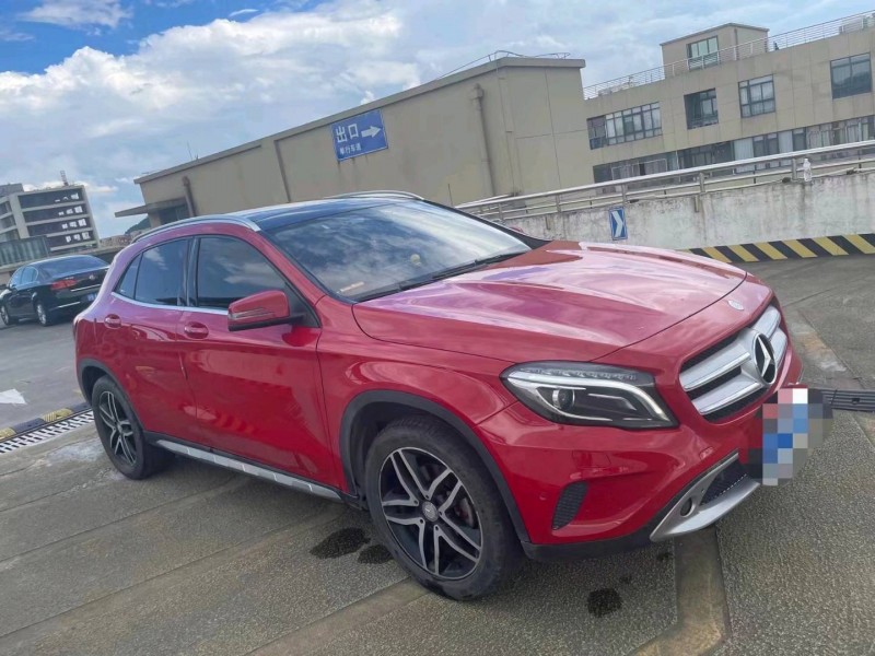 嘉兴16年奔驰GLA5