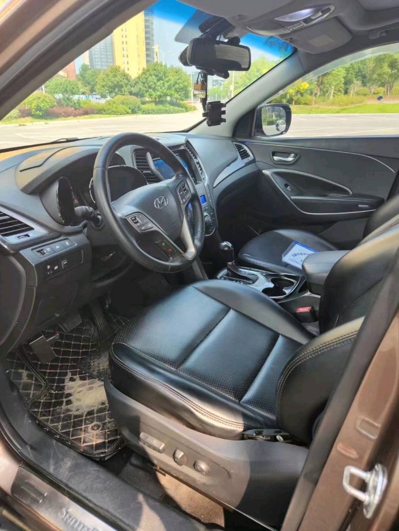 宜昌13年现代新胜达6