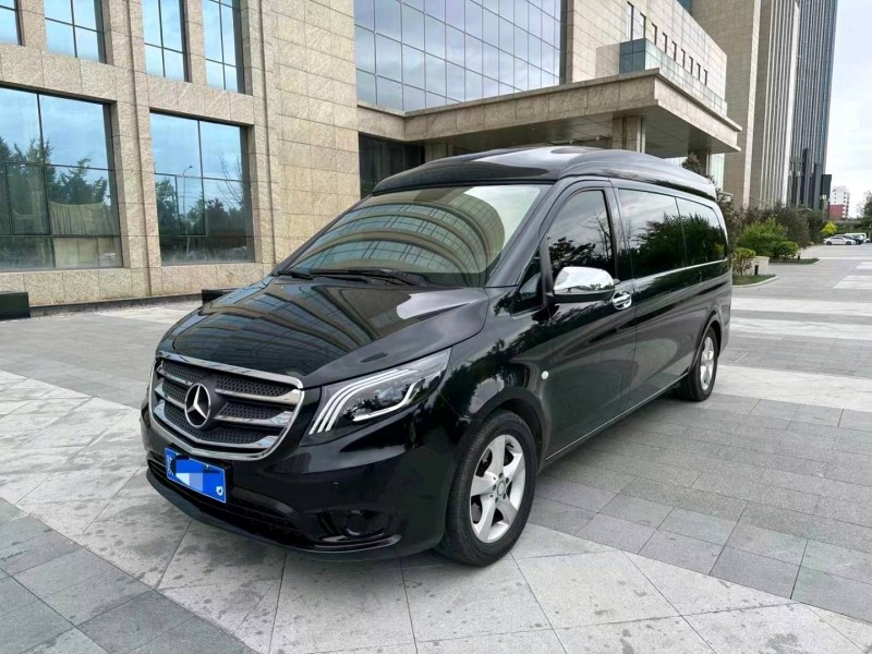 邢台17年奔驰威霆2