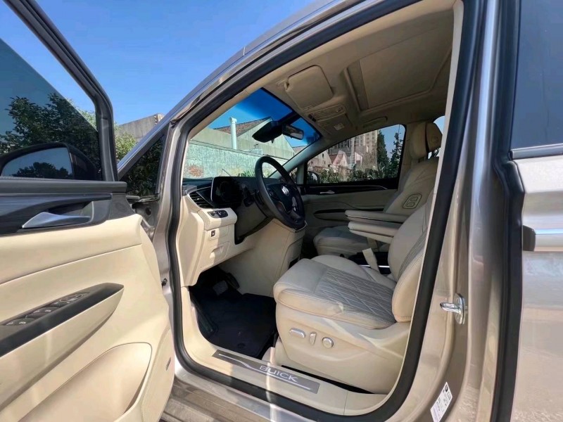 东营22年别克GL83