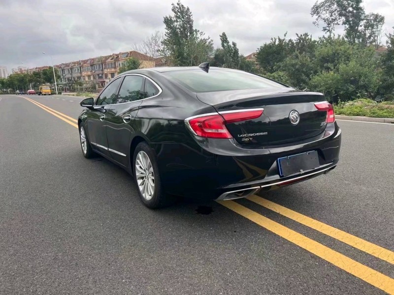 东营18年别克君越6