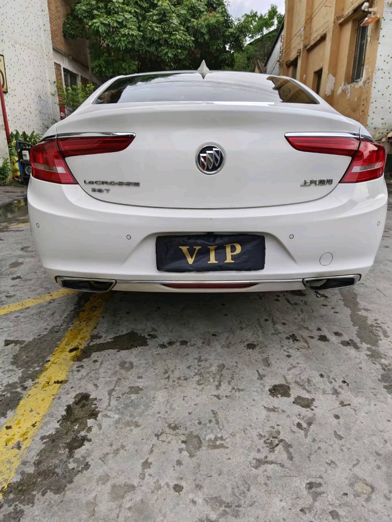 广州18年别克君越9