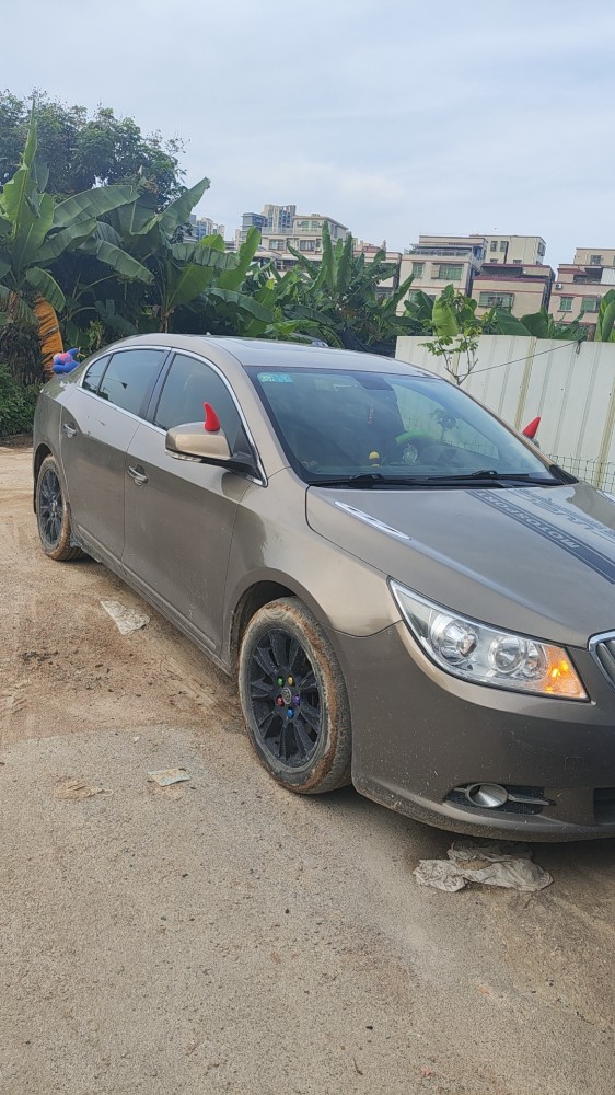 中山13年别克君越1