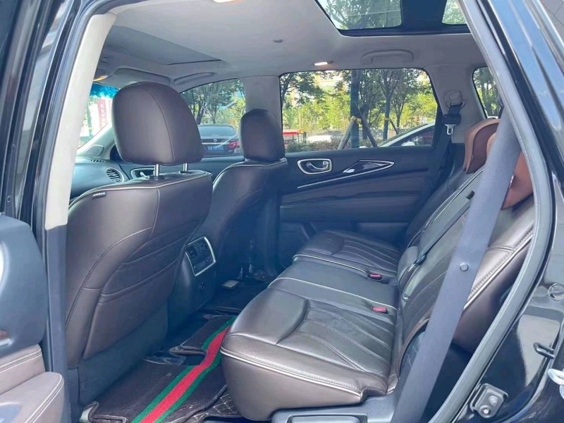 济宁17年英菲尼迪QX604