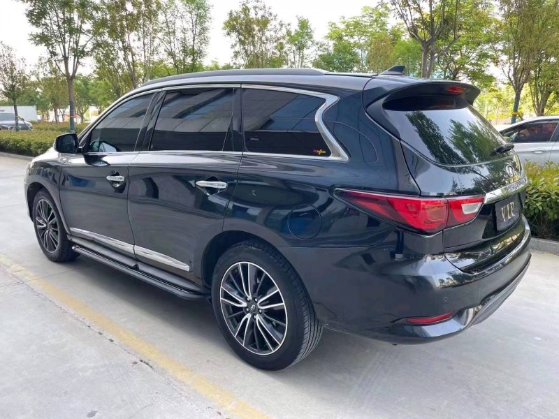 济宁17年英菲尼迪QX607