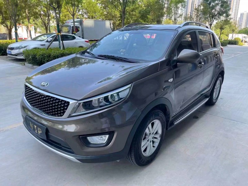 济宁17年起亚智跑2