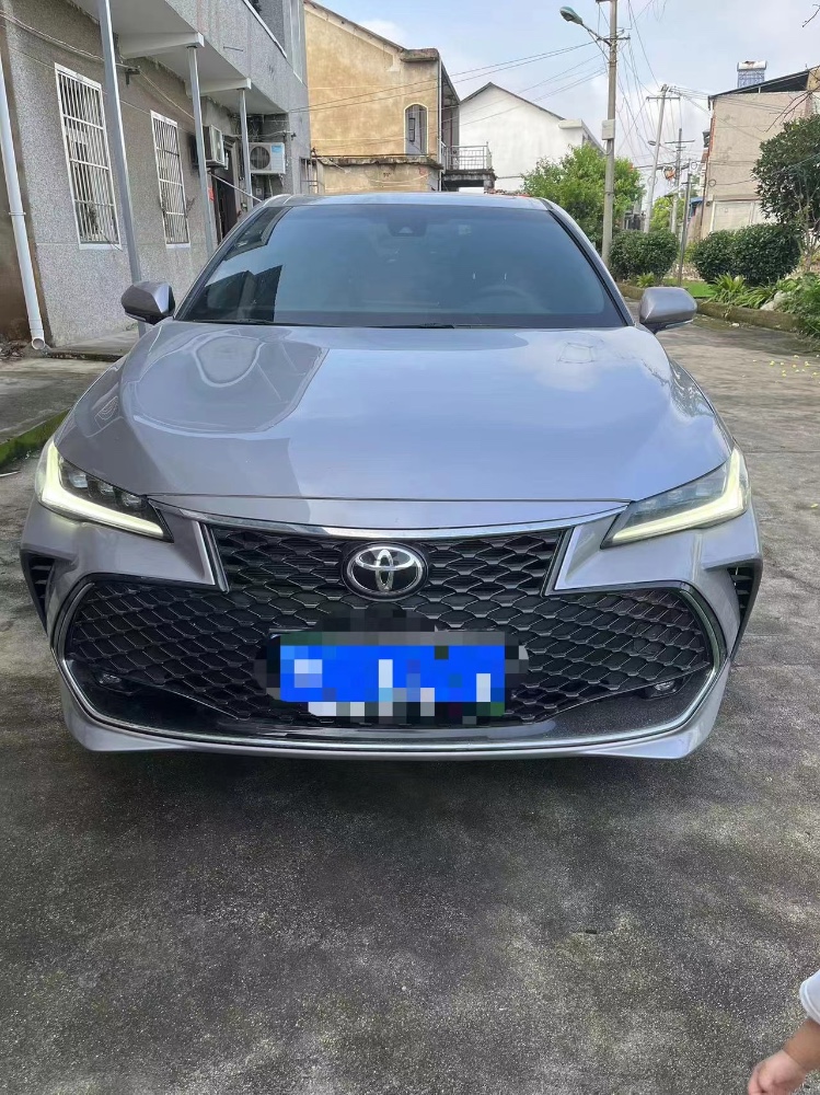 武汉22年丰田亚洲龙1