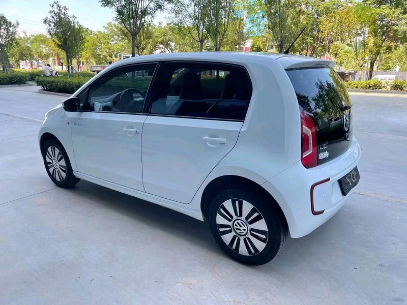 济宁17年大众UP7