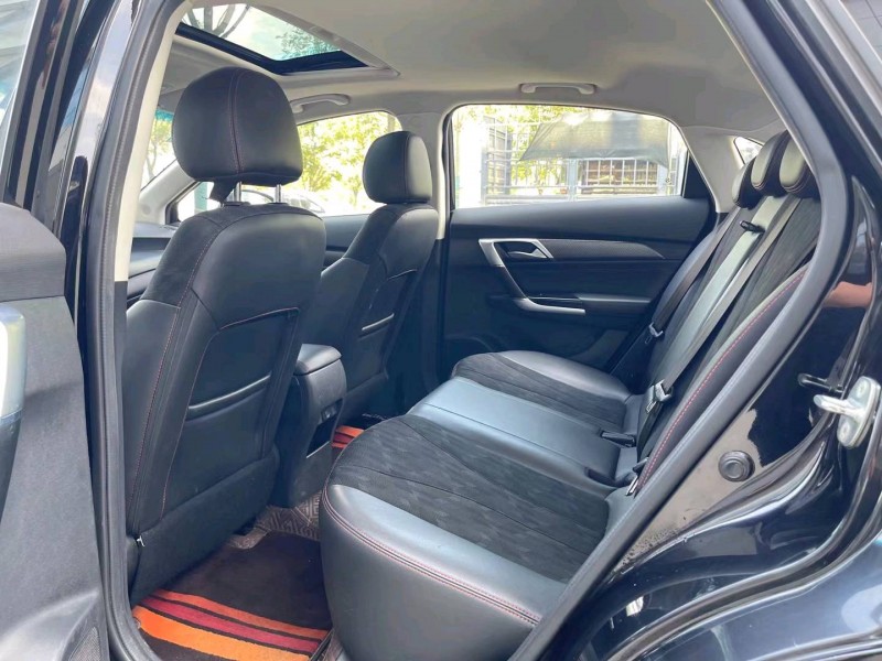 济宁19年北汽新能源EU系列5