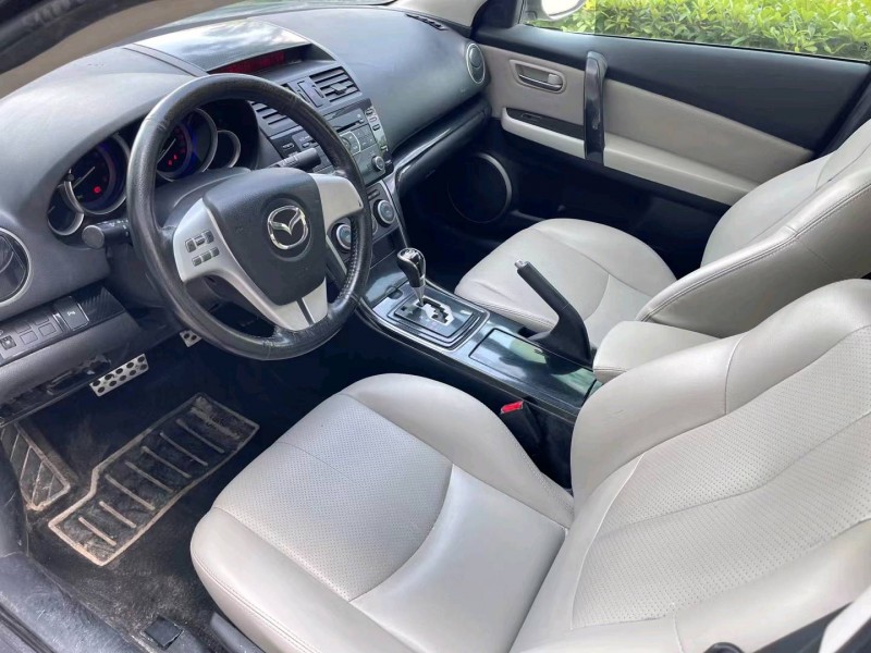 济宁12年马自达睿翼6