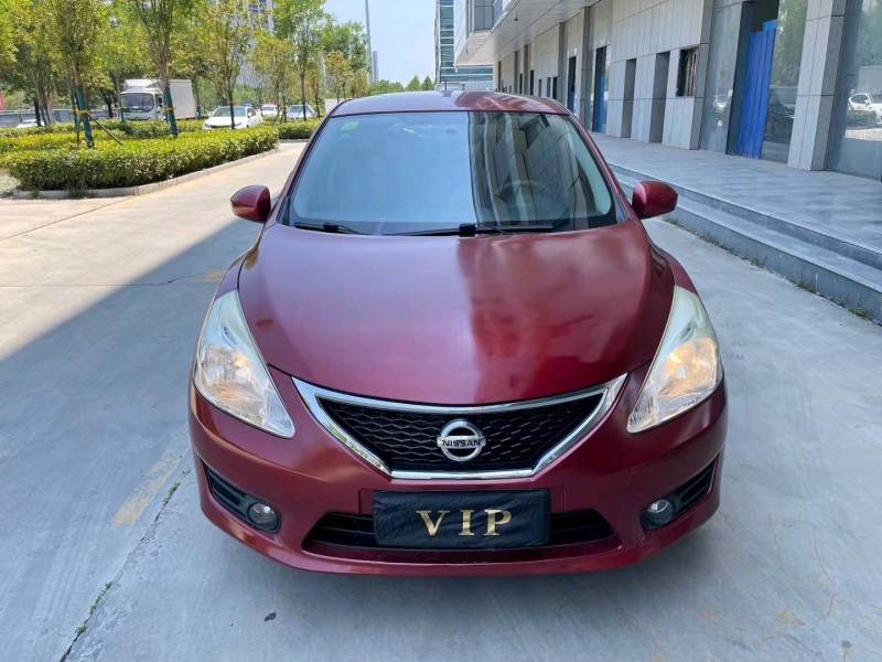 济宁13年日产骐达1