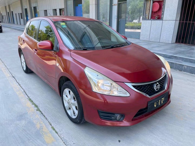 济宁13年日产骐达3