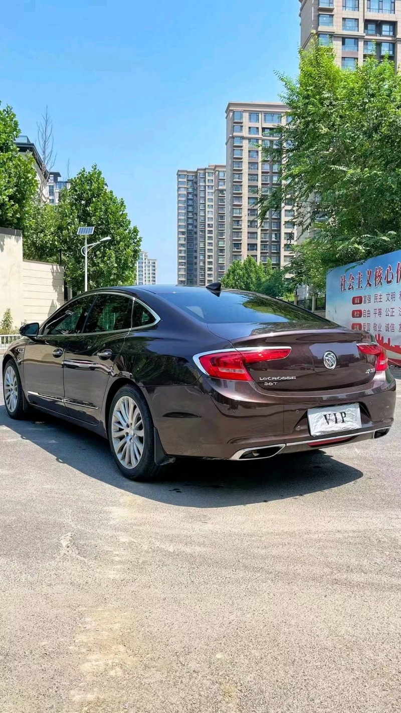 廊坊18年别克君越8