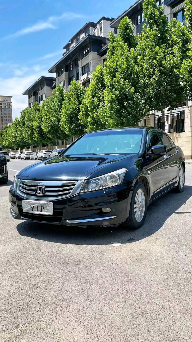 廊坊13年本田雅阁2