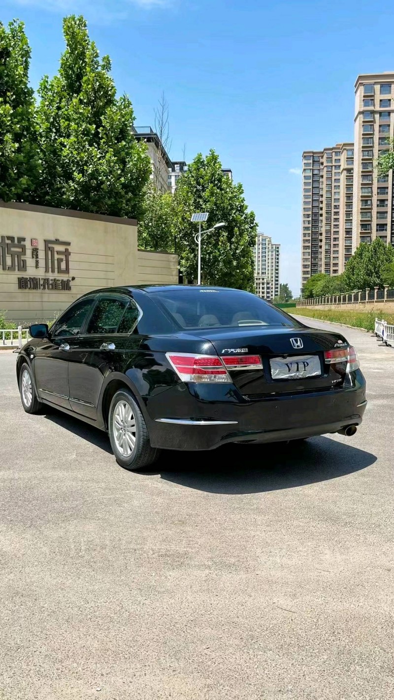 廊坊13年本田雅阁8