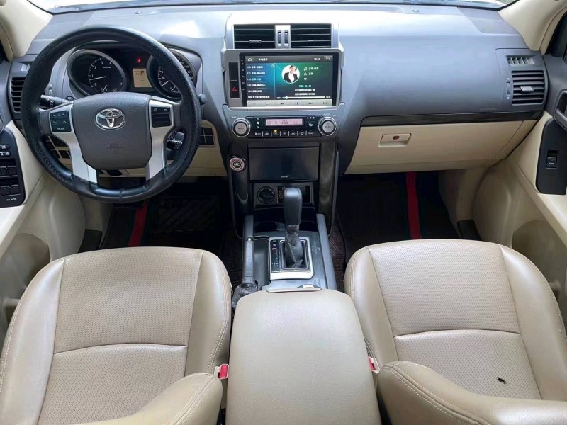 济宁18年丰田普拉多5