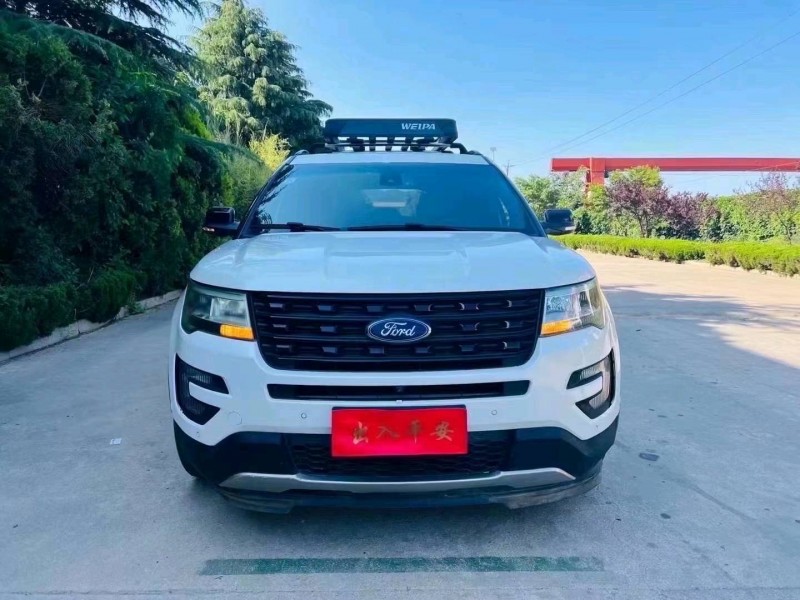 东营16年福特探险者1