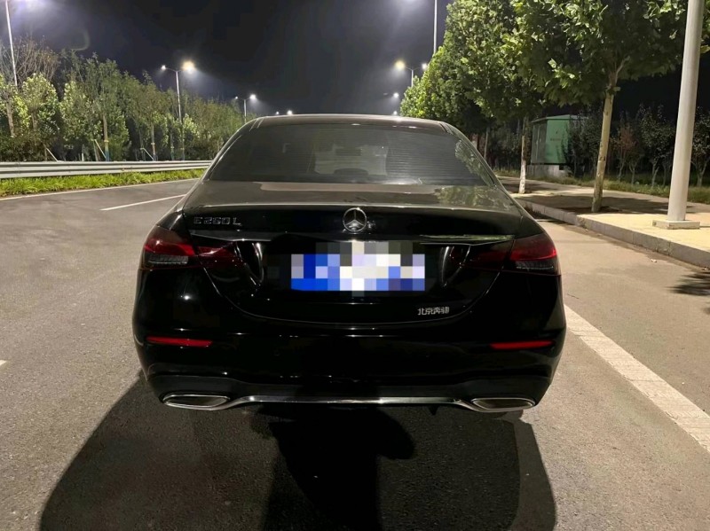 东营22年奔驰E8