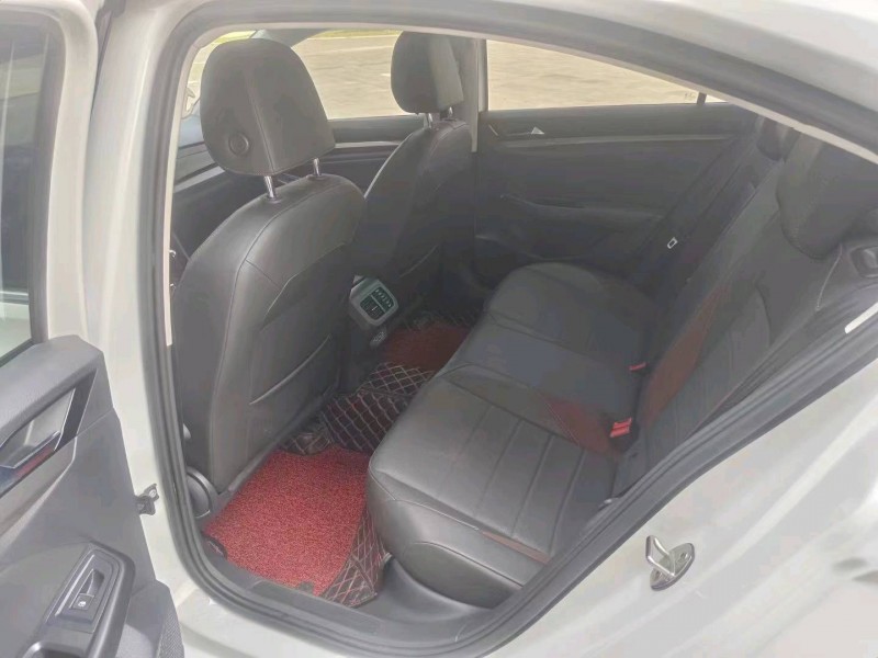 宜昌21年大众宝来8